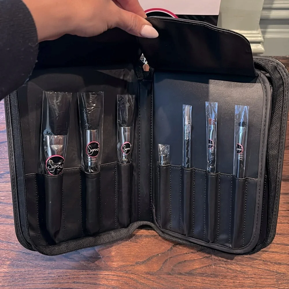 Sigma Premium Kit Professional Brush Collection by Sigma Beauty. - Picture 4 of 5